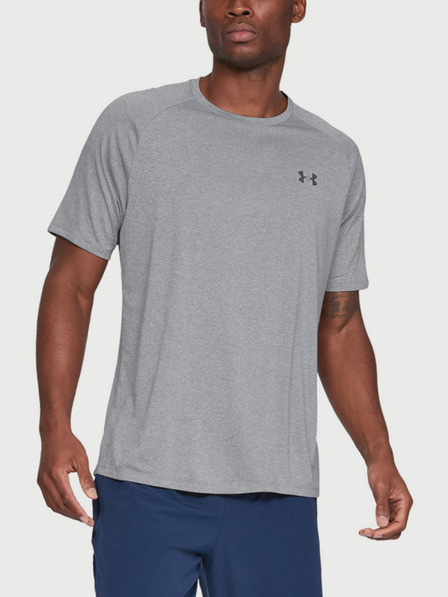 Under Armour T-shirt