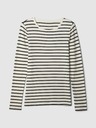 GAP T-shirt